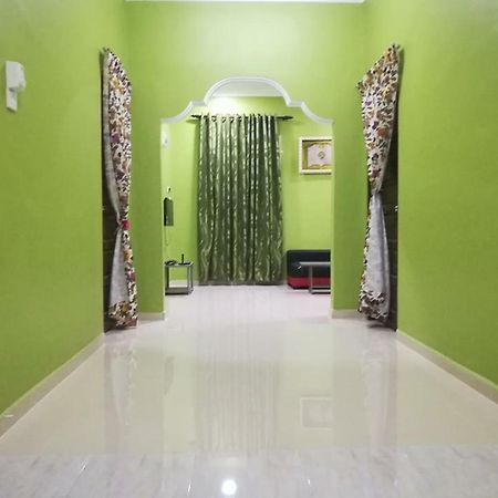 Homestay Damai Yusmila Kuala Terengganu Kültér fotó