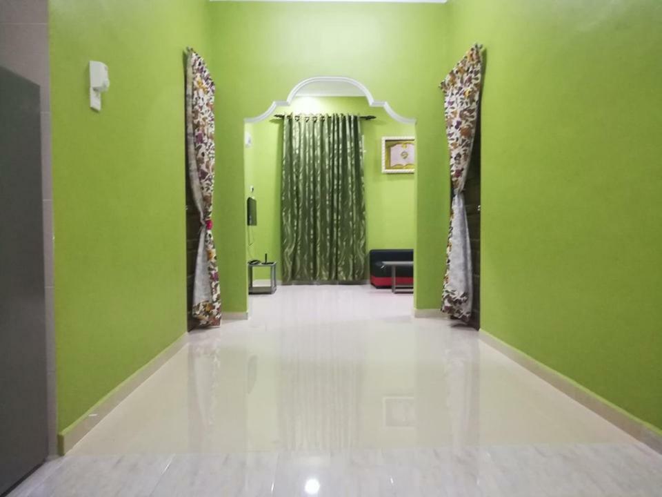 Homestay Damai Yusmila Kuala Terengganu Kültér fotó