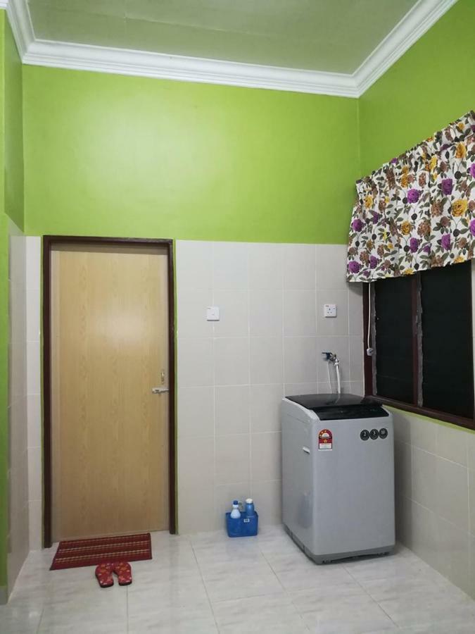 Homestay Damai Yusmila Kuala Terengganu Kültér fotó