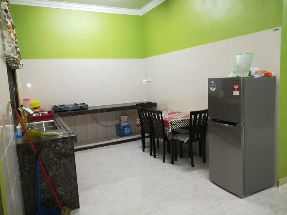 Homestay Damai Yusmila Kuala Terengganu Kültér fotó