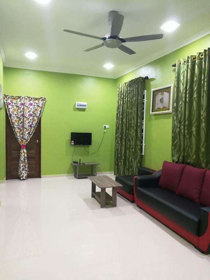 Homestay Damai Yusmila Kuala Terengganu Kültér fotó