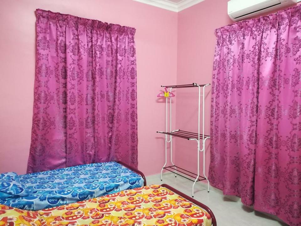 Homestay Damai Yusmila Kuala Terengganu Kültér fotó