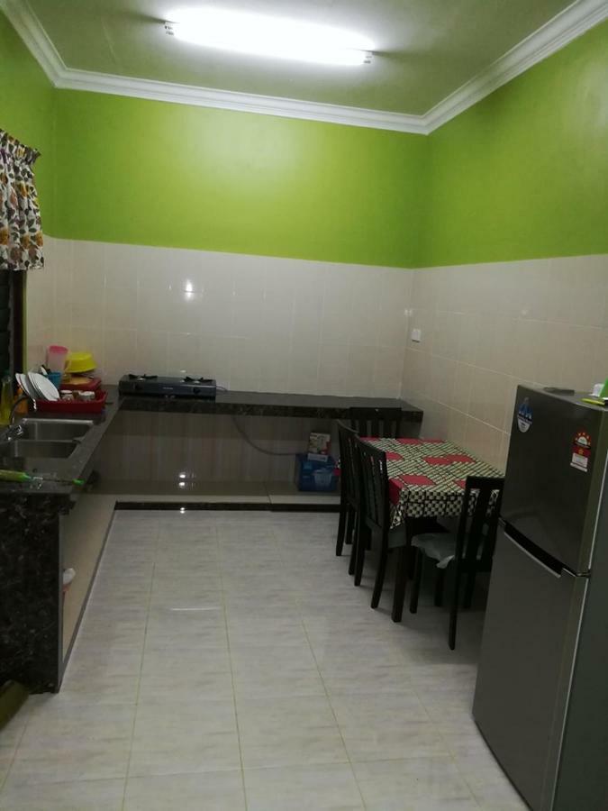 Homestay Damai Yusmila Kuala Terengganu Kültér fotó